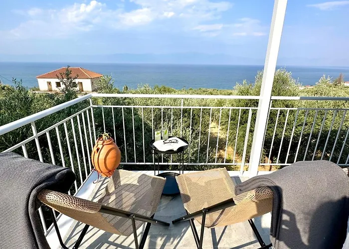 Vakantiehuis Elaias Thea Sea View *
